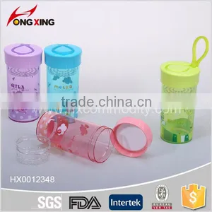 Colorful Plastic Sport Water Bottles With Handle thumbnail-2