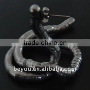 Black Flexbile Earring thumbnail-1