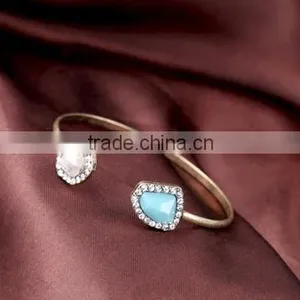 >< NEW Fashion Geometric Resin Rhinestone Cuff Bracelets/ thumbnail-3