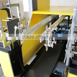 Automatic Double Station in Mould Labeling for Blow Moulding Machine thumbnail-3