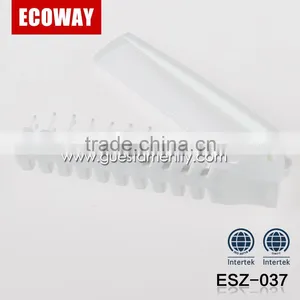 High Quality Portable White Plastic Disposable Hotel Comb Travel Folding Comb thumbnail-2