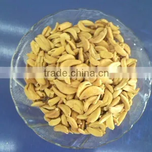 BEST QUALITY DRY GARLIC CLOVES / FLAKES FOR SUPPLY thumbnail-1
