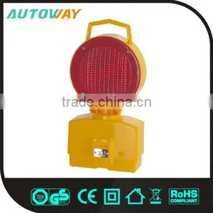 Solar Warning Road Barricade Light thumbnail-1