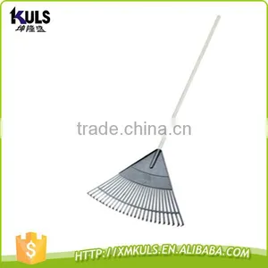 26T Plastic Pitchfork With Wooden Handle thumbnail-2