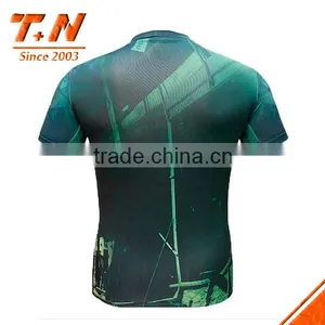 Custom Sublimated Men Short Sleeve Body Tight Rash Guard thumbnail-4