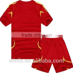 Latest Design Polyester Custom Red Color Dry Fit Men's Sportswear thumbnail-1