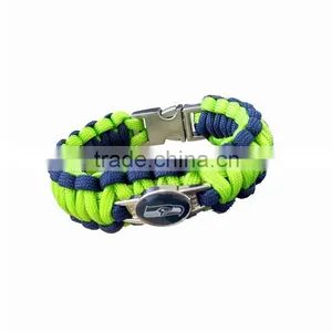 2015 Paracord Bracelet With Fire Starter for Outdoor Camping thumbnail-3
