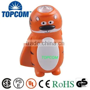 3 LED Dynamo Hand Crank Light LED Torch thumbnail-1