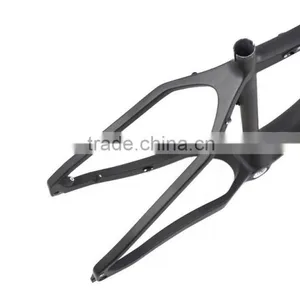 China Cheap 26er MTB Fat Bike Carbon Fiber Frame Fat Carbon Frameset, 26er Fat Snow Bike, 26er Fat Bike Frameset, 100mm BSA/BB30 thumbnail-4