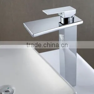 Water-mount Brass High Quality Chrome Basin Faucet thumbnail-4