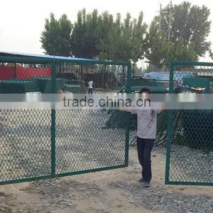 Metal Welded Wire Mesh Cheap Fence Gate Designs thumbnail-6