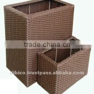 Garden Flower Planter thumbnail-1