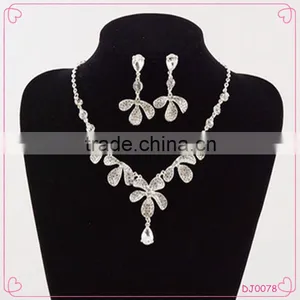 2016 Hot Sale Classical Crystal Necklace Earring Charming Jewelry Set thumbnail-1