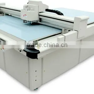 DCZ70 Series High Speed Flatbed Digital Cutter thumbnail-1