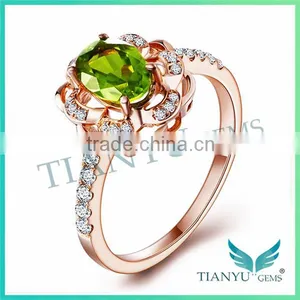 Engagement Ring Apple Green Gemstone Ring White Diamond Rose Gold Lady's Ring Wedding Ring thumbnail-1