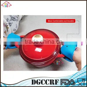 NBRSC High Quality Heat Resistant Mini Cooking Pinch Mitts Silicone Gloves Pot Holder thumbnail-5