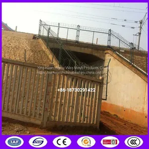 High Strength 450mm CBT Bto Razor Barbed Wire Roll Cage On Railway From China thumbnail-1