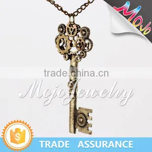 Fashion Design Antique Gold Necklace With Key Pendant on Sale thumbnail-5