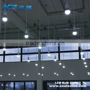 Big Light Led Lamp Aluminum E27 Led Light Bulb Commercial Led Light Bulb Parts Supplier thumbnail-5