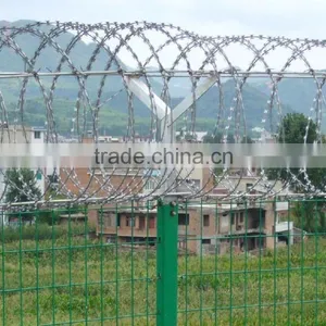 Razor Barbed Wire thumbnail-3