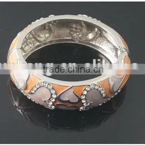 Factory Price Ceramic Feel Loving Heart Artwork Metallic Rhinestone Alloy Bangles thumbnail-1