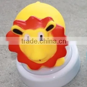 LED Animal Push Night Lamp Lion Touch Night Light thumbnail-1
