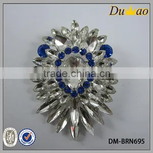 Large Glasses Fish Shape Alloy Brooch Pins thumbnail-4