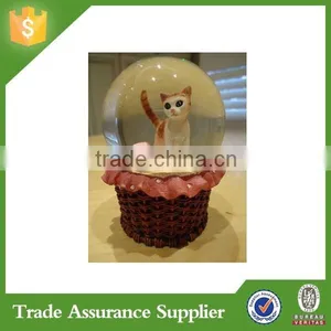 2015 Stunning Souvenir New Craft Resin Snowglobe thumbnail-1
