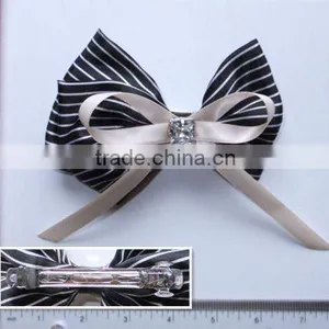 Fashion Barrettes With Bow and Crystal Stone thumbnail-1
