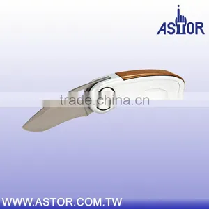 Folding Utility Pocket Knife thumbnail-1
