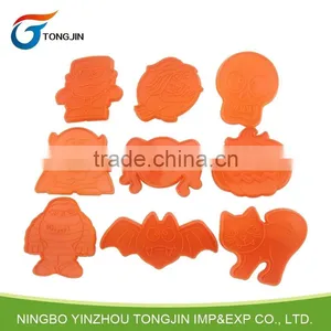 Plastic Cookie Cutter thumbnail-1