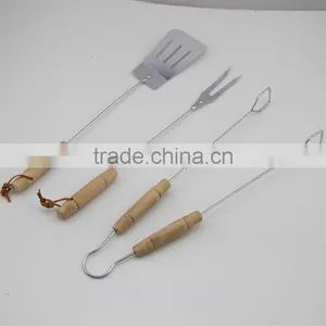 3-Piece Stainless Steel Barbecue Tool Set With Round Wood Handle thumbnail-6