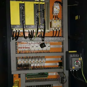 Doosan CMV 920 Vertical Machining Center thumbnail-3