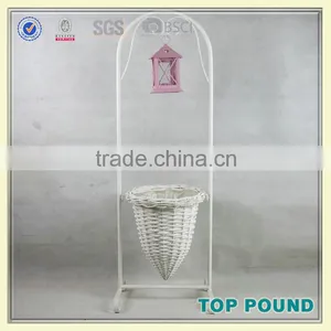 China Supplier Metal Candle Holder for Decoration thumbnail-1