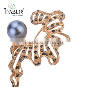 Brand Treasure Pearl Brooch Wholesale Yiwu New Model Fashion Diamond Pearl Brooch Wholesale thumbnail-1