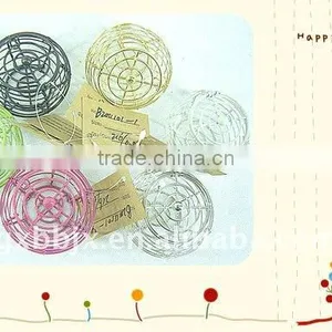 Round Wire Woven Small Gift Storage Case With Lid thumbnail-1