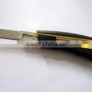 High Quality Rubber Grip Utility Knife With 8 Pcs of Spare Blades thumbnail-2