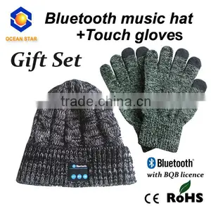 Bluetooth Beanie With Touch Screen Gloves in Gift Box thumbnail-3