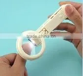NAIL CLIPPR WITH BUILT IN LIGHT & MAGNIFIER thumbnail-1