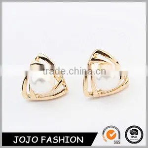 Custom Fashion Imitation Stud Pearl Earrings thumbnail-1