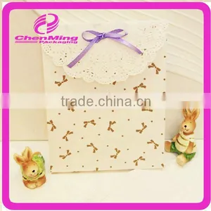 Yiwu Custom Handle Wedding Decorative Paper Bags thumbnail-1