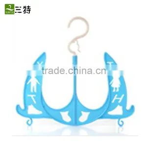 Wholesale Plastic Shoes Hanger thumbnail-5