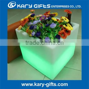 Cube Shape Plastic Led Planter Illuminated Garden Planter Pots Large thumbnail-1
