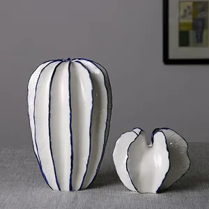 Polygon Creative European Style Firm Large White Ceramic Flower Vase For Office Decor thumbnail-1