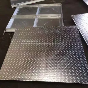 Steel Grating Manufacturer's Spot Hot-dip Galvanized Manhole Cover Steel Grating Plate Reinforcement Mesh Car Wash Room Platform Step Steel Grating thumbnail-4