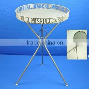 Vintage Round Iron Folable Table With 3 Legs thumbnail-1