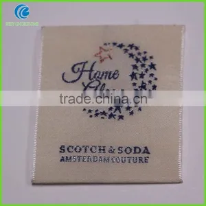 Factory Wholesale Custom Polyester Damask Woven Labels for Clothing thumbnail-4