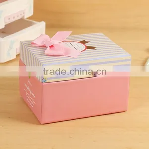 Wholesale Lovely Pink Cardboard Packaging the Gift Box thumbnail-2