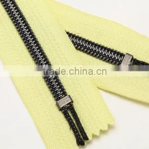 2016 Newest Close-end Auto Lock Nylon Zipper in Black Lacquer thumbnail-3