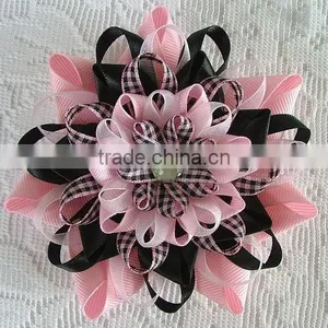Brooch thumbnail-1